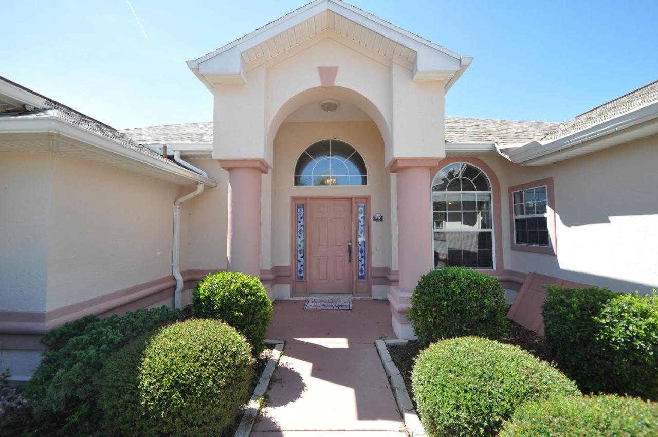 Sunset Bay Beautiful Pool Home - Bring Your Boat Or Jet Ski - Canal With Dock- Sleeps 10 - 4 Bd Palm Coast Eksteriør billede
