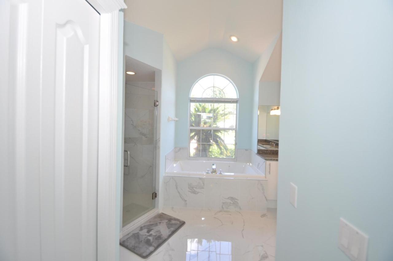 Sunset Bay Beautiful Pool Home - Bring Your Boat Or Jet Ski - Canal With Dock- Sleeps 10 - 4 Bd Palm Coast Eksteriør billede